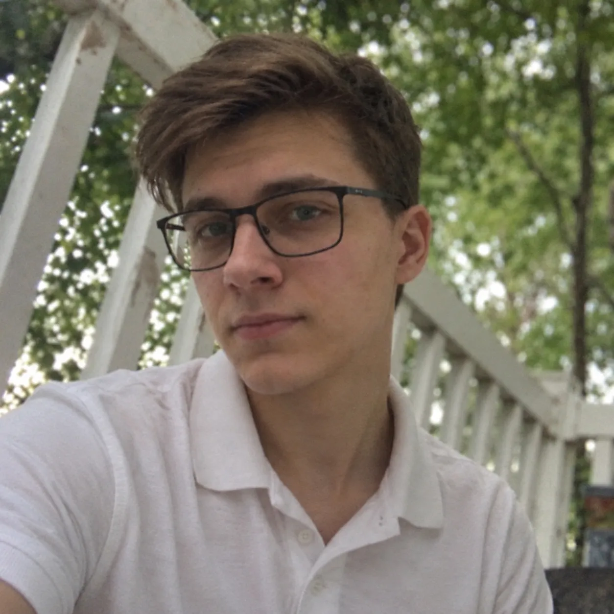 Артем Истомин